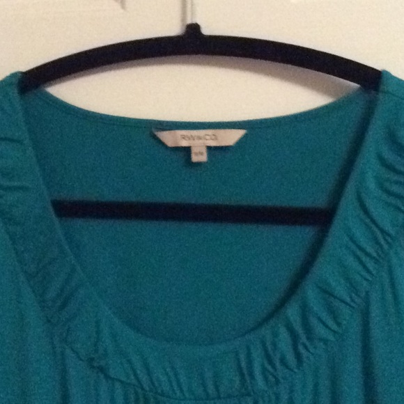 RW & Co dressy T shirt - Picture 3 of 3